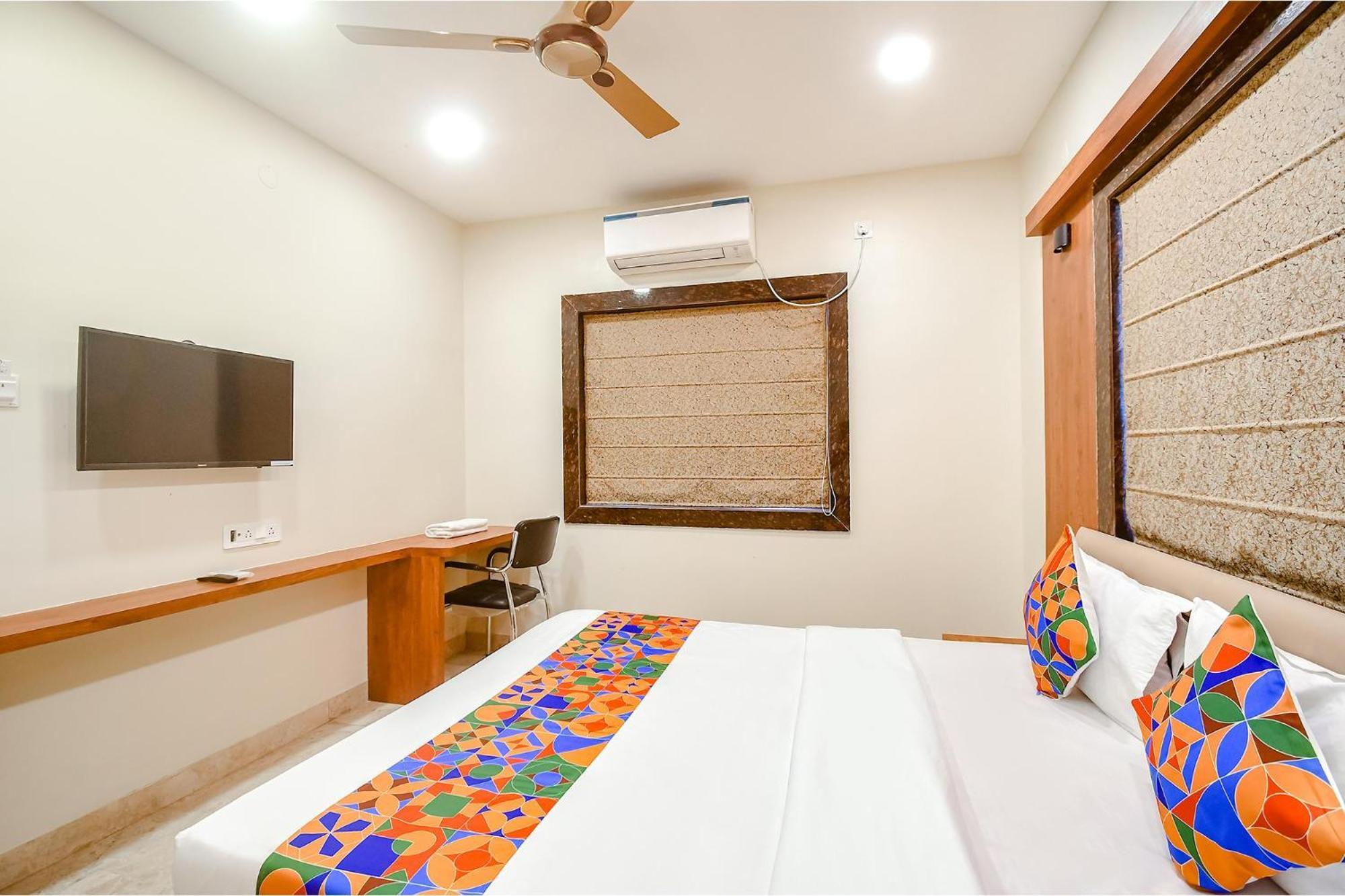 Fabhotel Dream World Residency - Nr Biswa Bangla Gate Kolkata Exterior photo