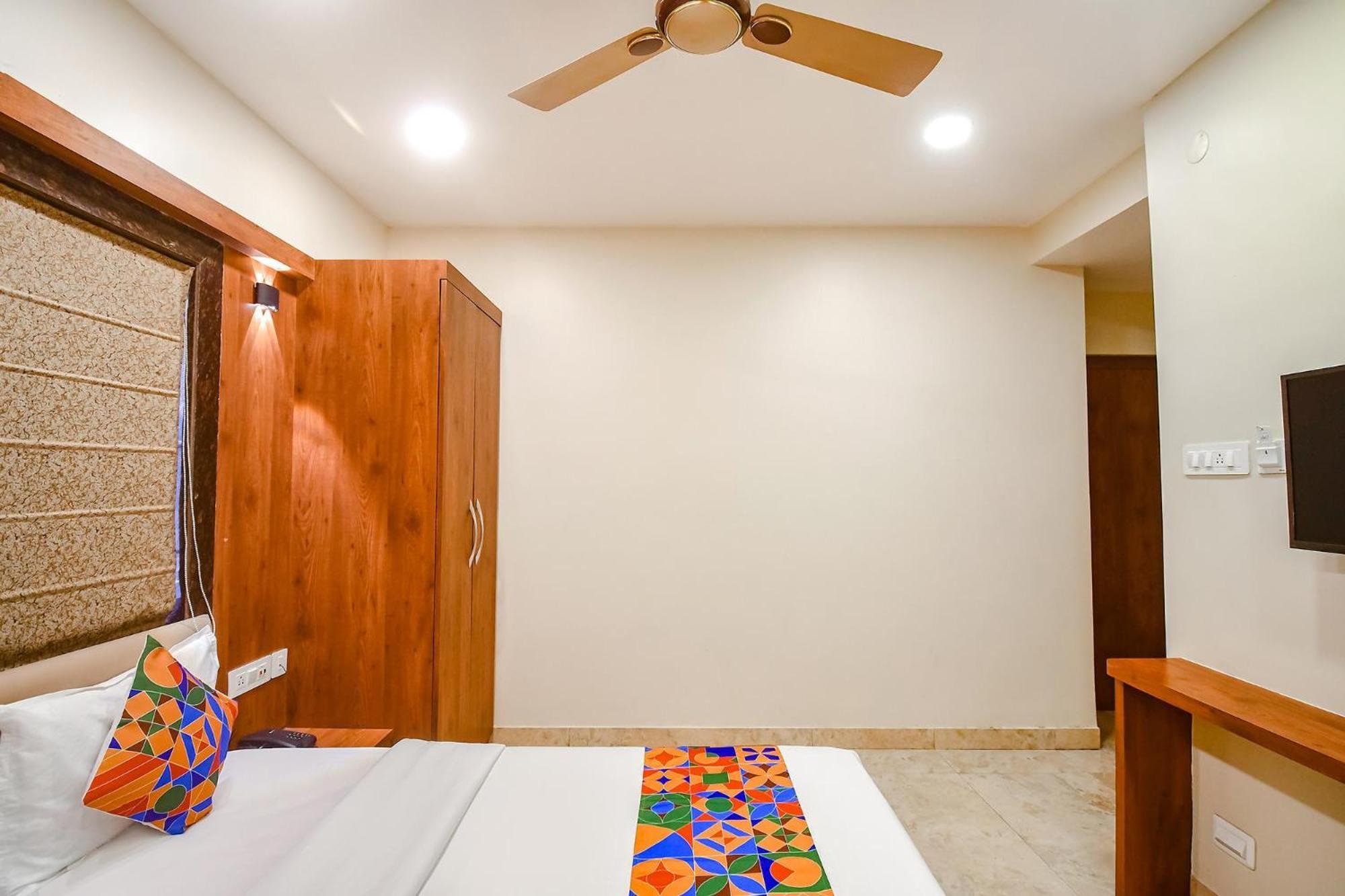 Fabhotel Dream World Residency - Nr Biswa Bangla Gate Kolkata Exterior photo