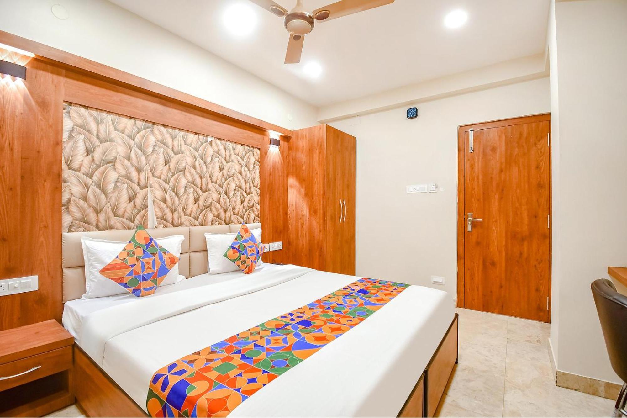 Fabhotel Dream World Residency - Nr Biswa Bangla Gate Kolkata Exterior photo